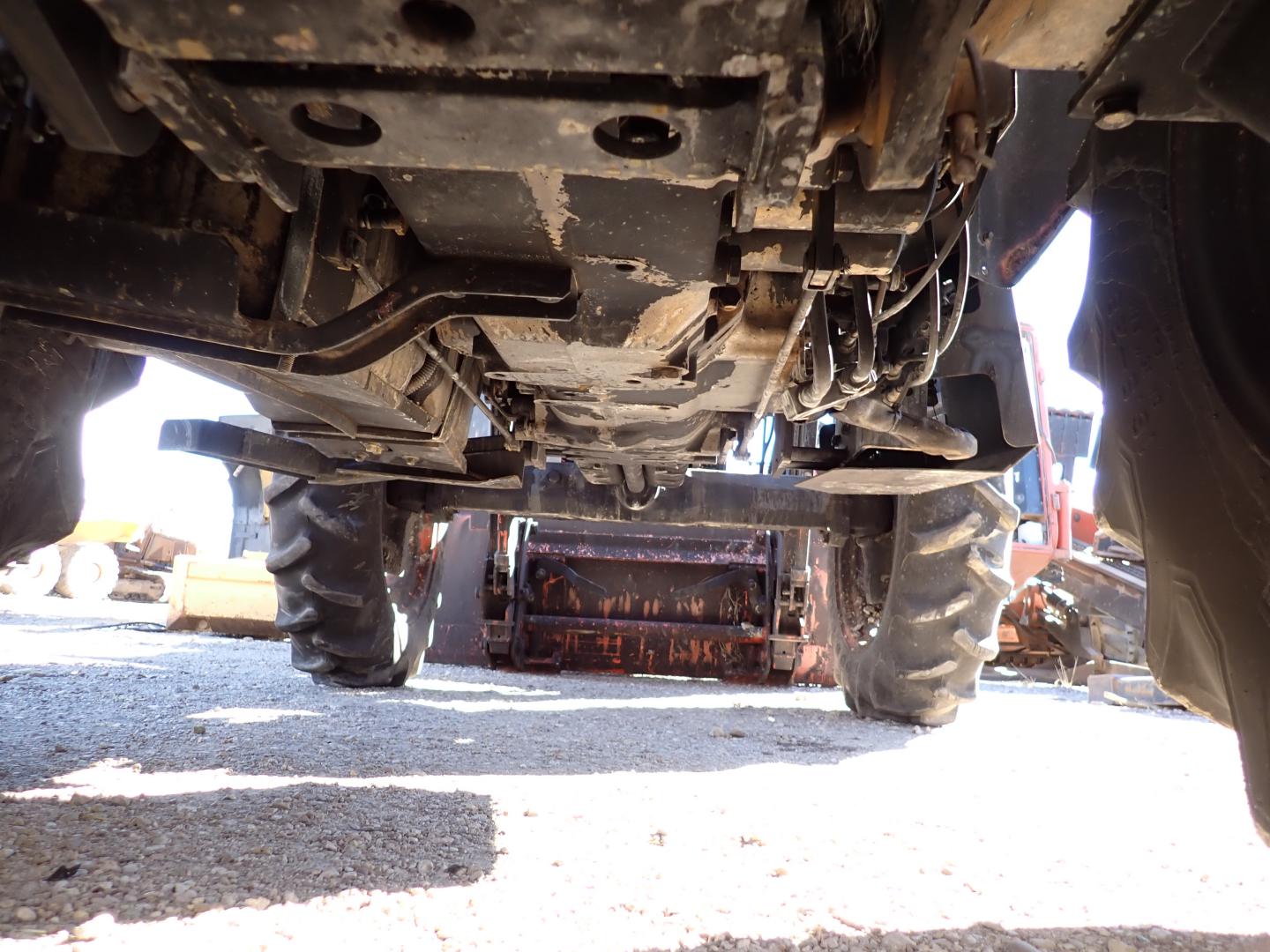 ./imagenes/INVOICE/2019/16433/TRACTOR AGRICOLA KUBOTA M6040 (33).JPG